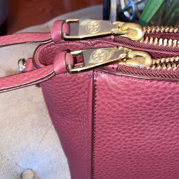 Tory Burch Medium Burgundy Pebbled Leather Double Zip Bag - Picture 9 of 15